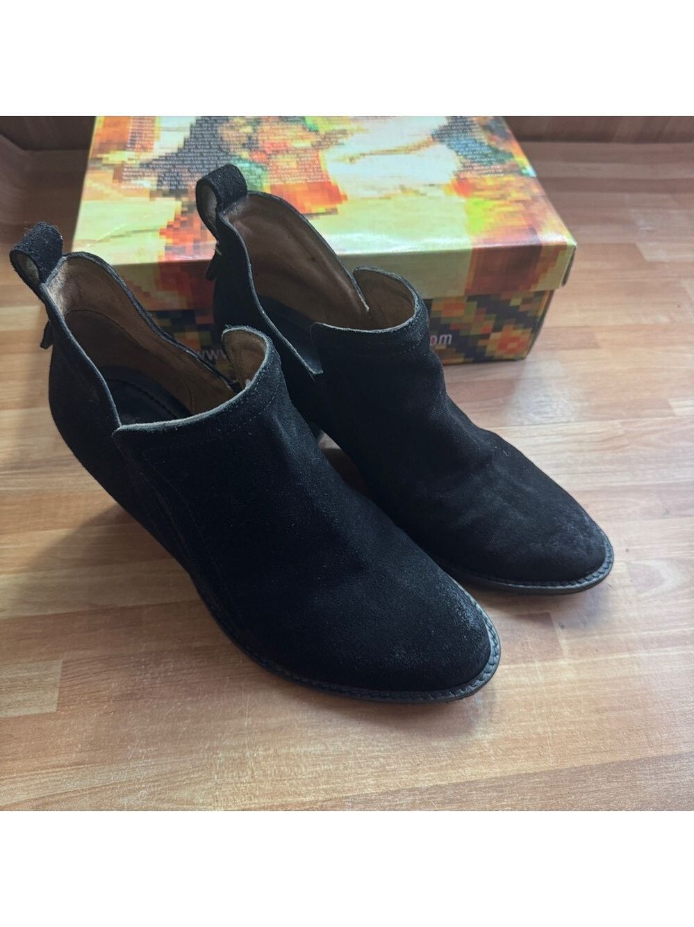 Jeffrey Campbell black oiled suede ankle bootie size 8.5